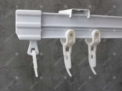 Стельовий гнучкий карниз Quadrum Classic одинарний 140 см