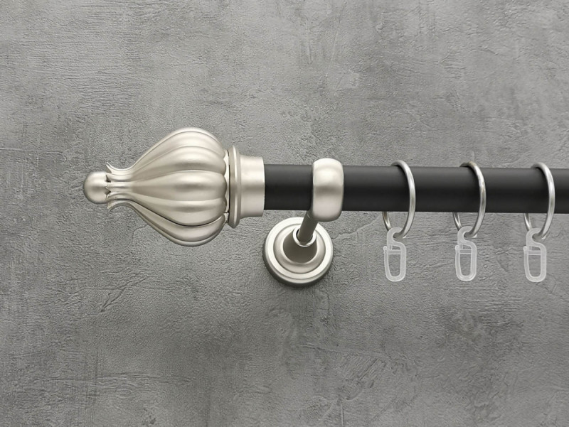 Карниз Quadrum Таджа 240 см одинарний сатин/чорний матовий відкритий 25 мм гладка (кільця з гачками)