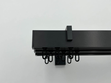 Карниз Quadrum Square line Заглушка 140 см потрійний чорний матовий (тримач 11-14-17 см)